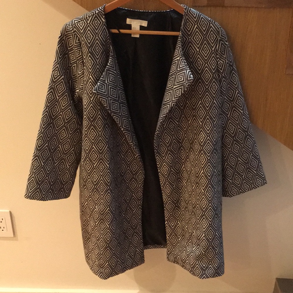 Size 10 patterned H&M coat 🧥 with 3/4 sleeves
